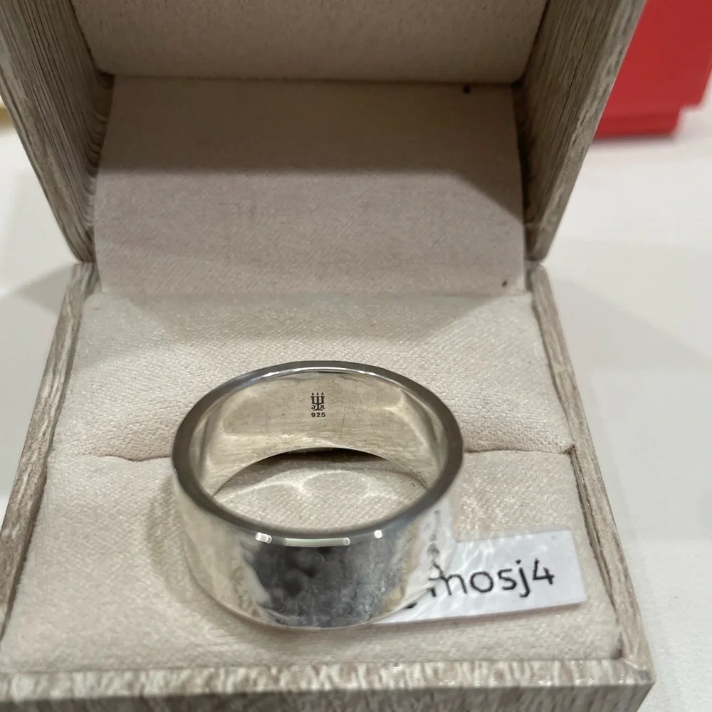 Retired James Avery Wide Hammered Band - Picture 3 of 3